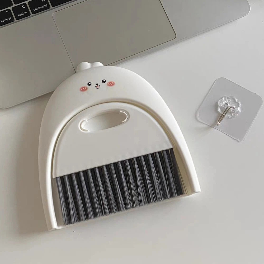 1 Set of Desktop Cleaning Broom And Dustpan Portable Mini Dustpan Lovely Cartoon