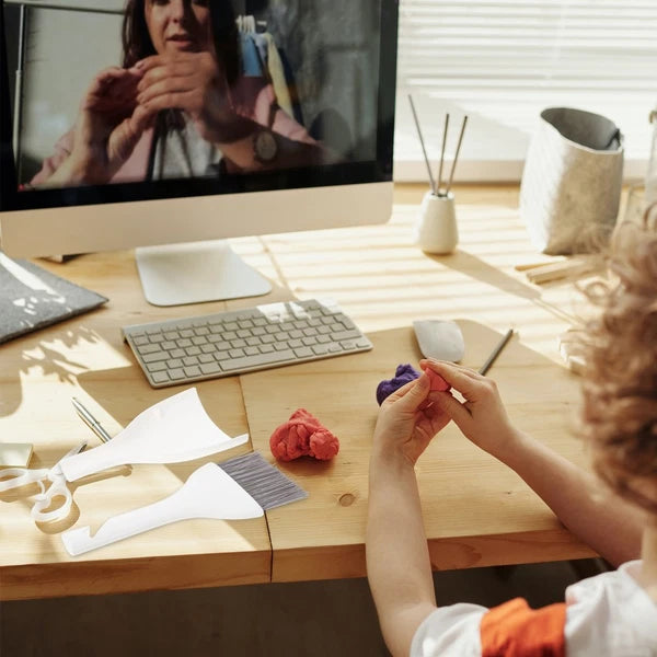 2 Sets Mini Dustpan Broom Desktop Small Cleaner Hand Brush for Cleaning